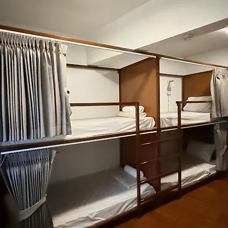 Delight Hostel At Khao San